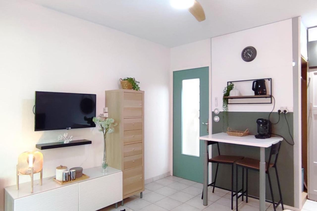 Ravas Studio Climatise Terrasse Proche Commerces Montpellier Exterior photo
